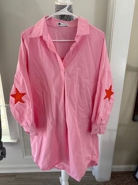 Caryn Lawn Preppy Star Elbow Patch Shirt Dress O/S in Pink!